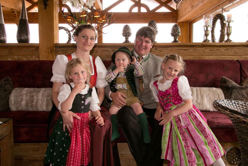 Bio-Bauernhof Einberghof Appartement Pfarrwerfen Kamer foto